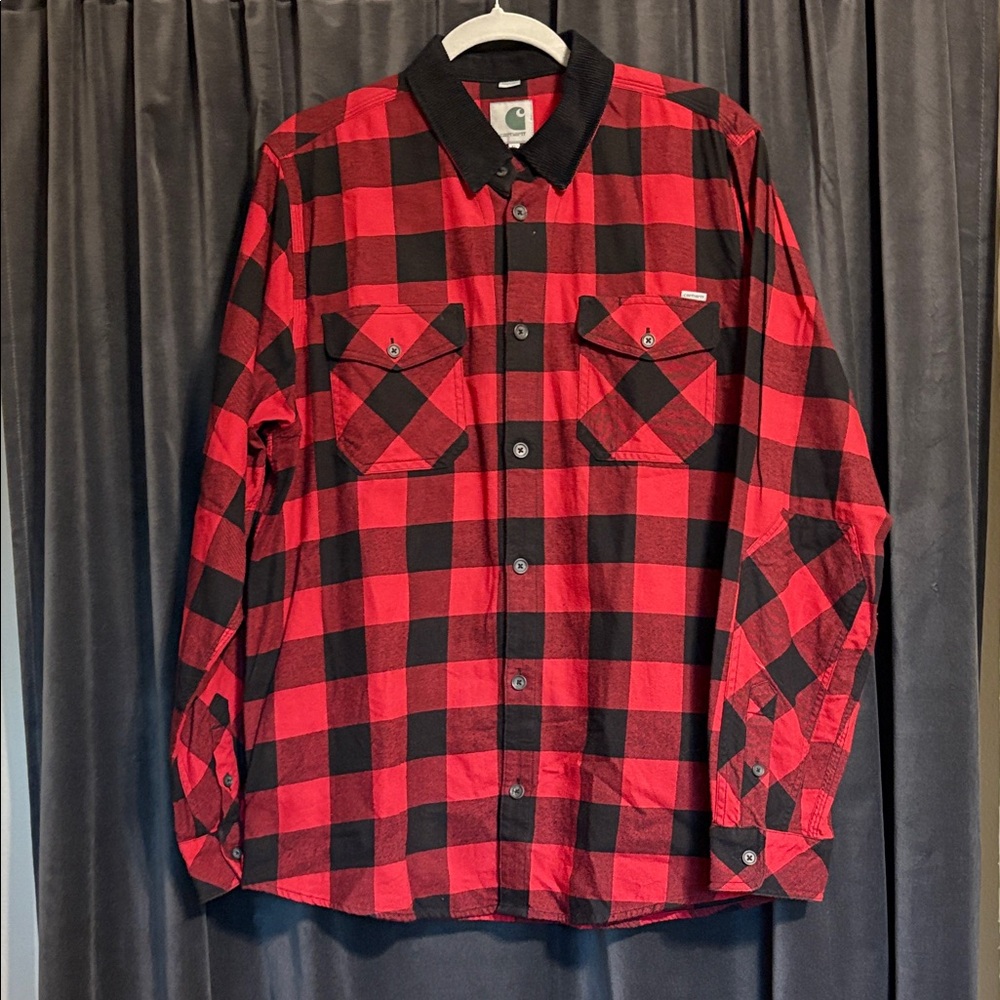 Like new - Carhartt Button-Up Shirt/jacket - vintage trucker style!